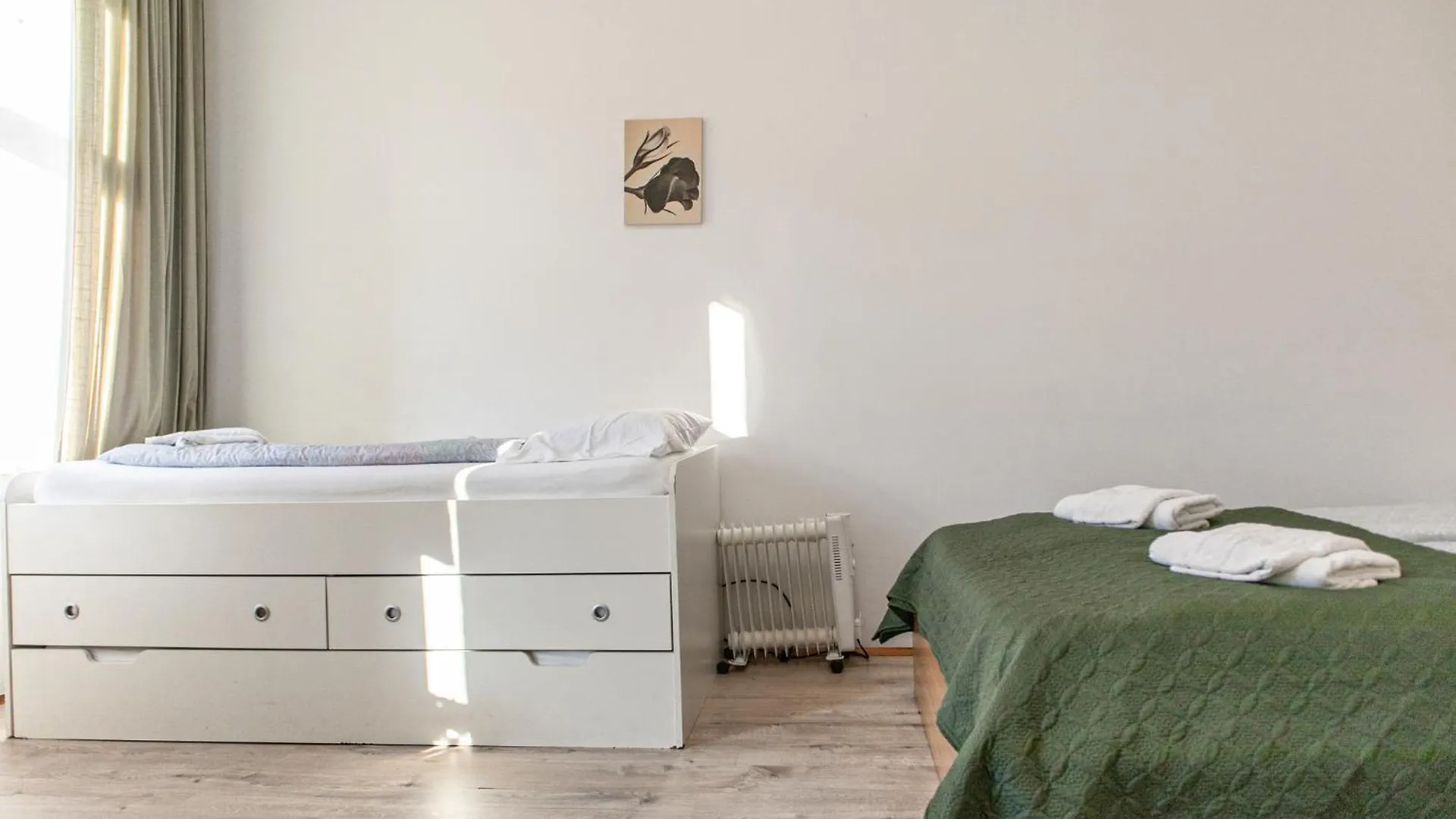 Convenient Shared Apartment - Near Danube & Millenium Tower Wiedeń 0*,